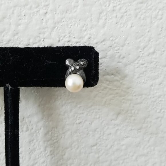 Sterling Silver & Pearl Earrings - Picture 2 of 7